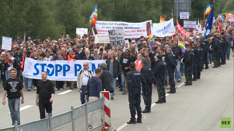 Reiner Mausfeld bei den Ramstein-Protesten: Vor Ramstein endet der Rechtsstaat