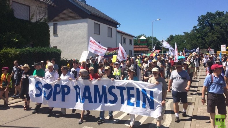 "Symbol der Gewaltordnung" - Proteste gegen US-Basis Ramstein