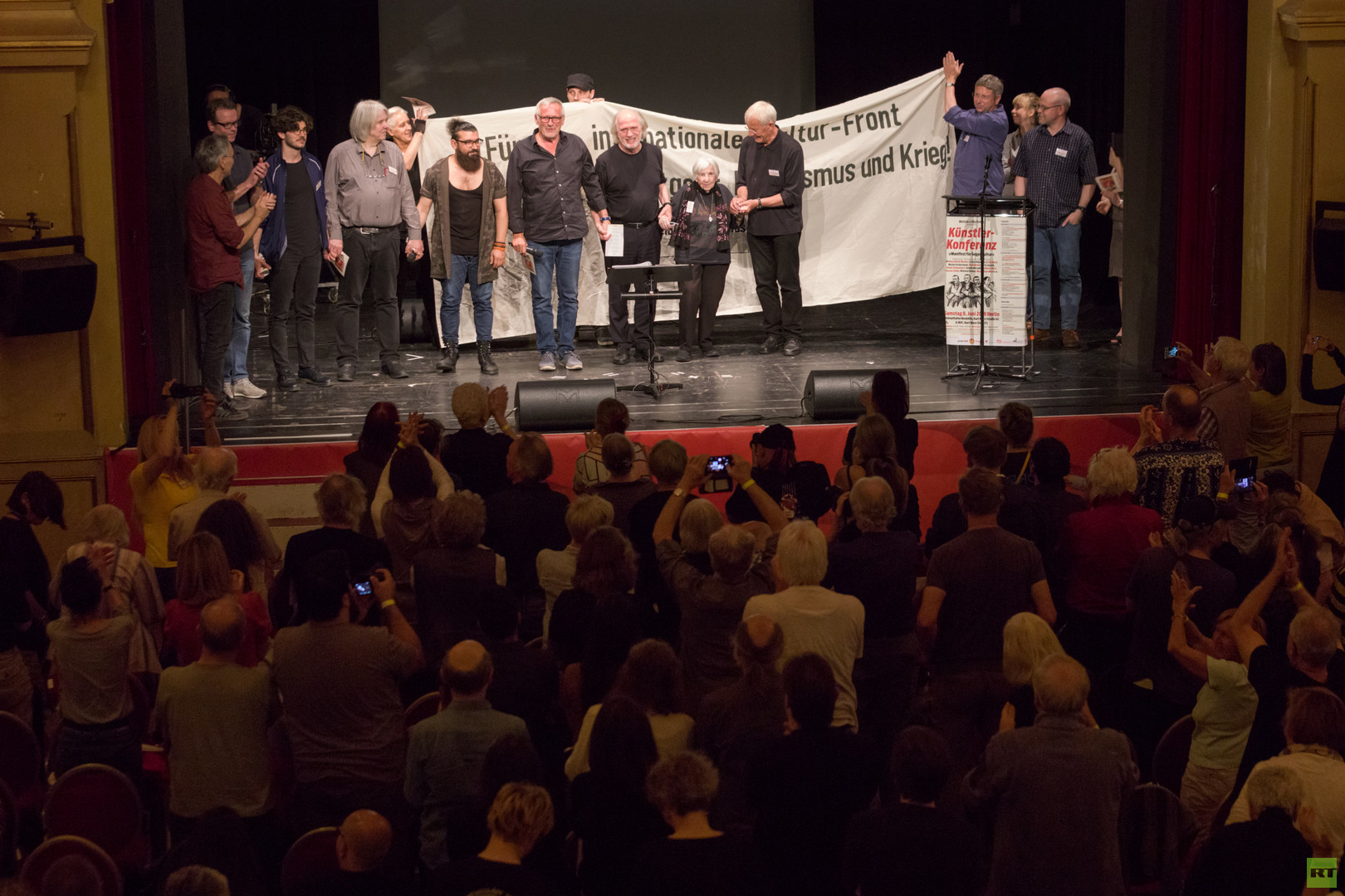 Künstlerkonferenz von Melodie & Rhythmus: Über Zeiten, in denen man nicht nur Schauspieler sein darf