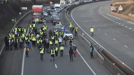 Au revoir, Paris: Gelbwesten kündigen Strategiewechsel an