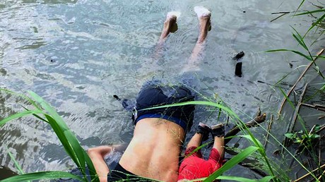 Mexiko sendet Tausende Truppen an US-Grenze – Vater und Tochter ertrinken in Grenzfluss