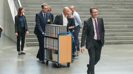 "Grill den Scheuer" mit neuer Frist – Folgen des gescheiterten Maut-Projekts für Bund weiter unklar