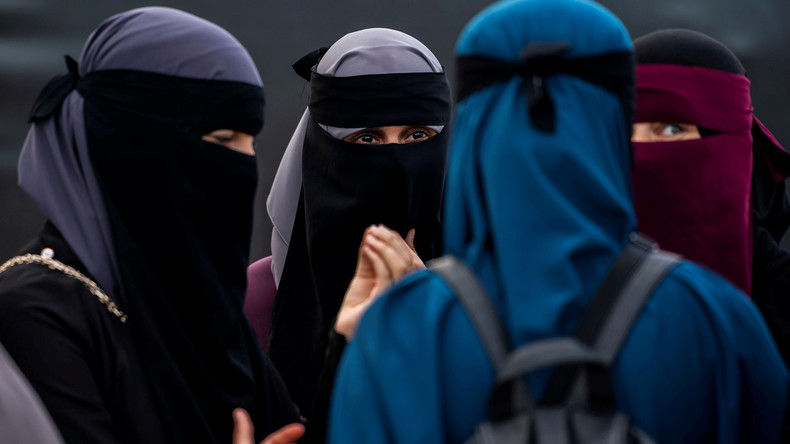 Mehrheit der Deutschen befürwortet Verbot von Gesichtsschleier und Burka