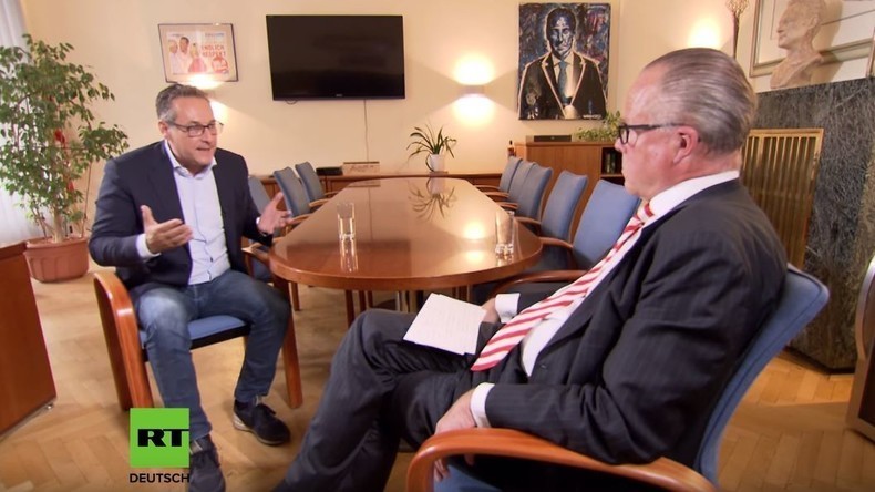 Exklusiv-Interview mit Ex-Vizekanzler HC Strache: "Die FPÖ war für die EU ein Dorn im Auge"