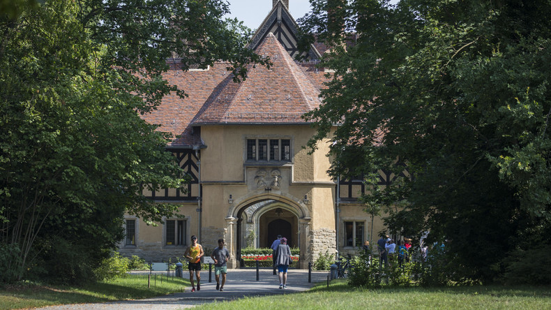 Der Hohenzollern-Clan: Hofstaat und Gier von Edelparasiten