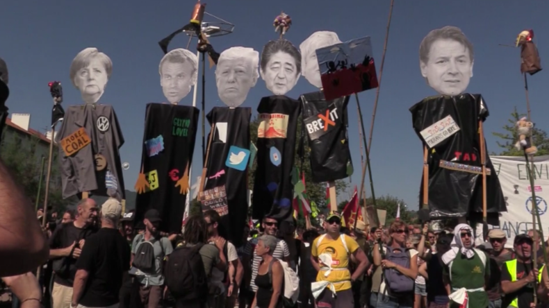 Frankreich: "Diese Politiker repräsentieren uns nicht!" – Tausende protestieren gegen G7-Gipfel