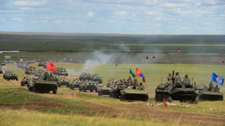 Mongolei: Russisch-mongolisches Manöver endet mit massiver Schießübung