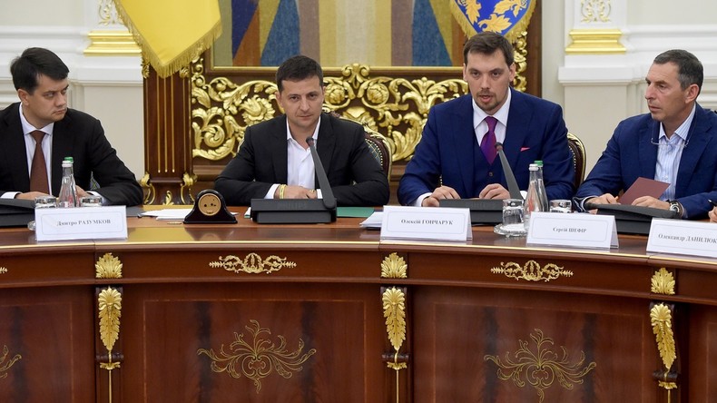 Ukraine: Wladimir Selenskij unterzeichnet Aufhebung der Abgeordneten-Immunität