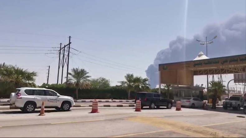 Angriff auf saudische Ölraffinerie: USA haben es wieder eilig mit Schuldzuweisung (Video)