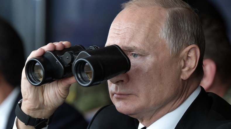 Wladimir Putin besucht Militärübung "Zentr-2019" - Gemeinsames Manöver von Russland, China & Indien