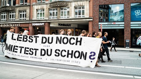 "Manche Investoren vergraule ich gern" – Berliner Bausenatorin Lompscher steht zu Mietendeckel