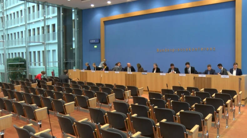 Innenministerium: Gefahr durch Rechtsextremismus sehr hoch