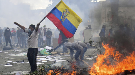 Ecuador: Proteste verwandeln Straßen der Hauptstadt Quito in einen Kampfplatz
