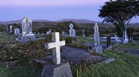 Irland: Toter spricht auf seiner eigenen Beerdigung