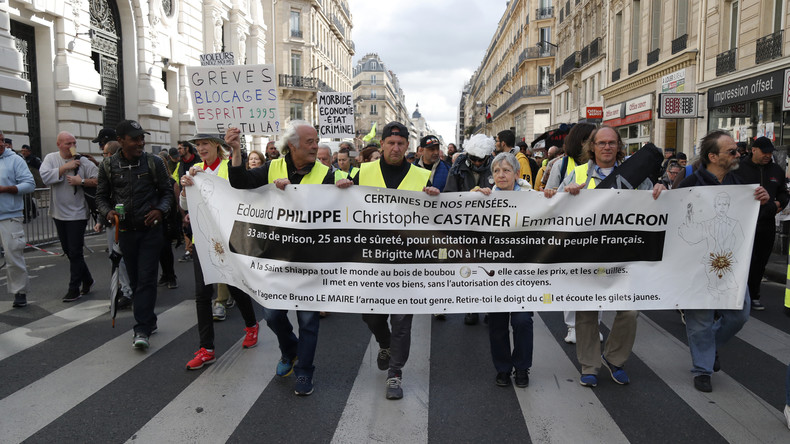 LIVE: #Acte56 – Gelbwesten nehmen am Streik in Paris teil