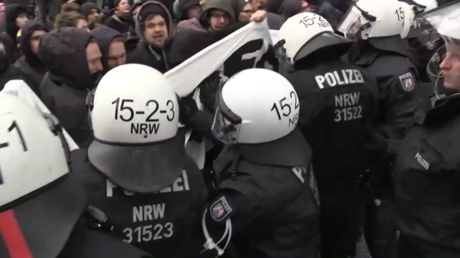Deutschland: Raufereien bei Protesten gegen "Umweltsau"-Lied