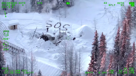 Mann überlebt drei Wochen in der eisigen Wildnis Alaskas (Video)