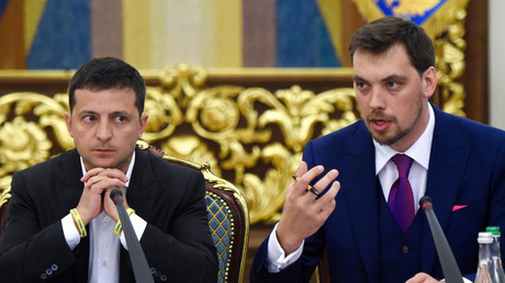 Ukraine: Präsident Selenskij lässt Rücktritt von Regierungschef prüfen