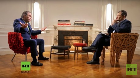 Oliver Stone im Interview: "Die USA haben ihre internationale Glaubwürdigkeit verspielt" (Video)