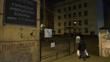 Sankt Petersburg: Frau flieht aus Coronavirus-Quarantäne