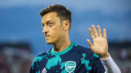 Transferirrsinn: Klinsmann wollte offenbar auch Mesut Özil nach Berlin holen