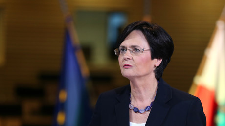 Thüringen: Lieberknecht zieht sich zurück und fordert von CDU Zusammenarbeit mit der Linken