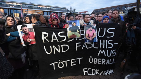 LIVE: Anschlag in Hanau - Einwohner halten Mahnwache für ...