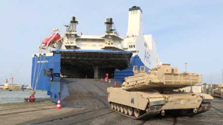 US-Militärfahrzeuge landen für "Defender Europe 2020" in Bremerhaven