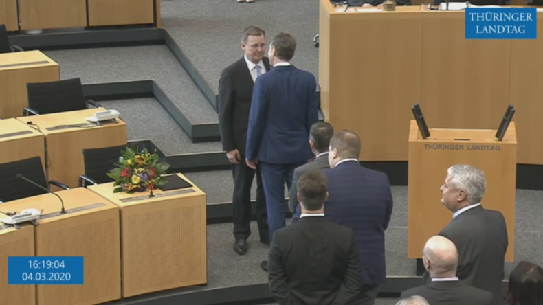 Bei Amtsantritt: Bodo Ramelow lehnt Handschlag von Björn Höcke ab