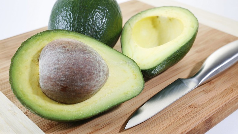 Kolumbien: Polizei entdeckt 468 Kilogramm Kokain in Avocadokernen – Vorgehen gibt Rätsel auf