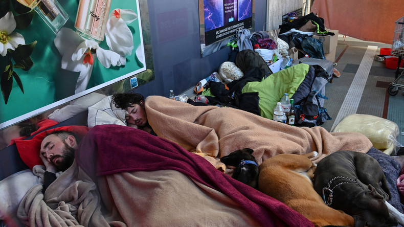 Corona: Für Obdachlose und Migranten eine besondere Gefahr (Video)