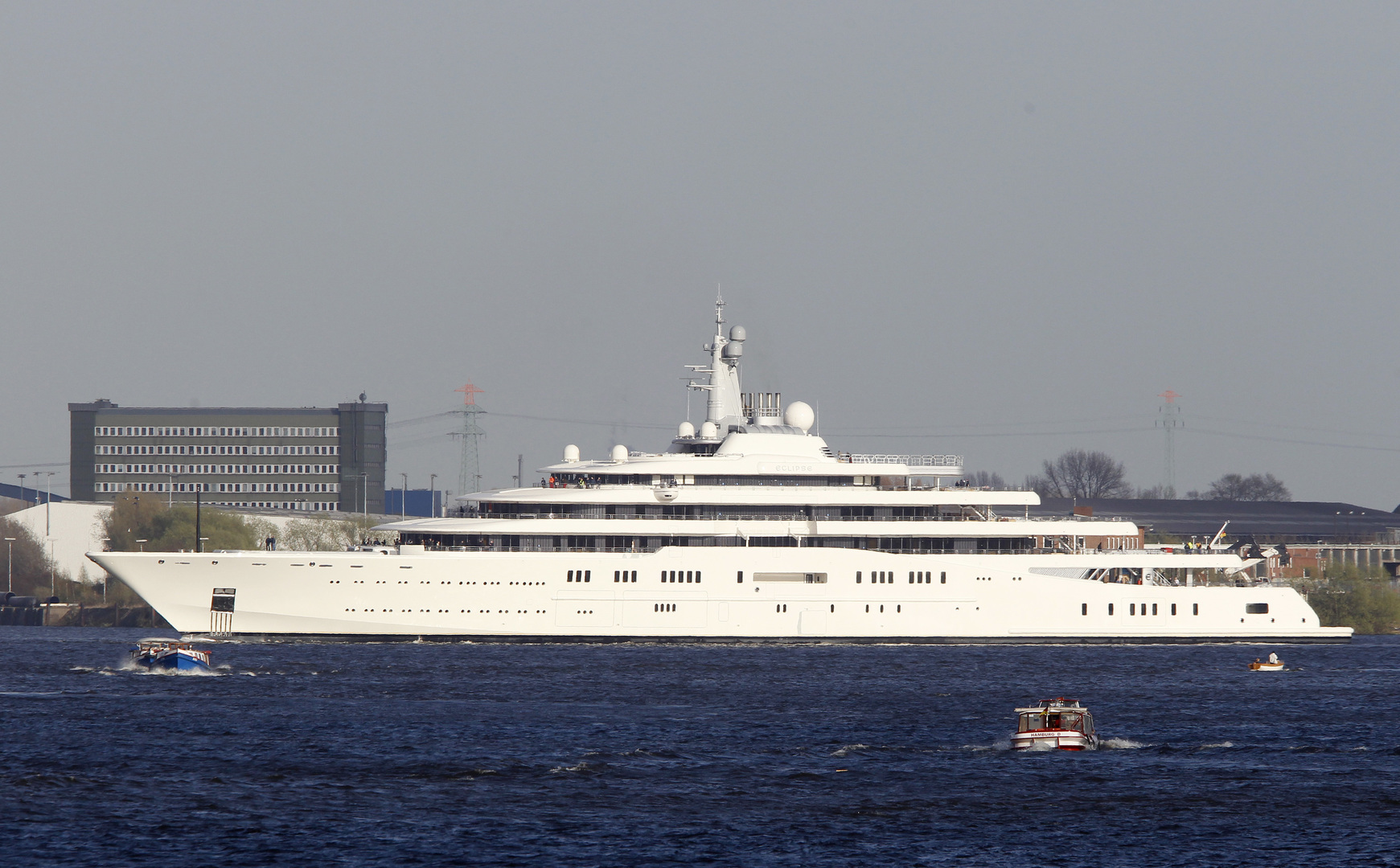 Schutz vor Corona-Infizierten: Superreiche
                        fliehen auf Luxusyachten