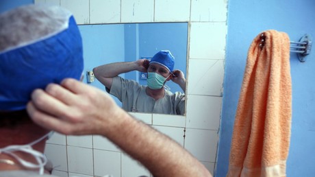 Kampf um Mangelware: Deutschland und Frankreich sichern Bestände an Atemschutzmasken