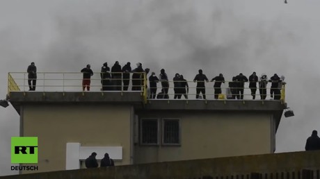 Italien: Unruhen in Gefängnissen wegen Coronavirus dauern an