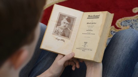 Nach jahrelanger Kritik: Amazon nimmt "Mein Kampf" aus dem Angebot