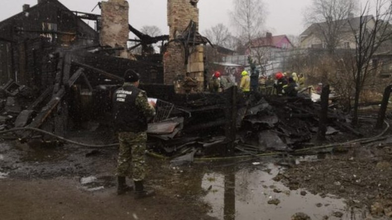 Großbrand im russischen Gebiet Leningrad – Acht Tote, darunter sechs Kinder