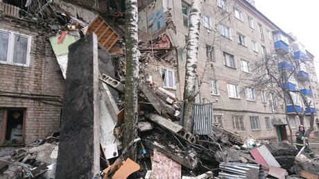 Gebiet Moskau: Mehrfamilienhaus stürzt nach Gasexplosion teilweise ein