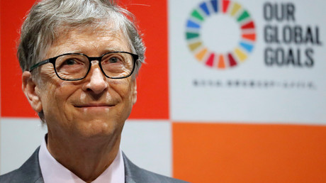 Bill Gates, Co-Vorsitzender der Bill & Melinda Gates Foundation, nahm am 9. November 2018 in der japanischen Hauptstadt Tokio an einer Pressekonferenz mit der Japanischen Sportagentur teil.