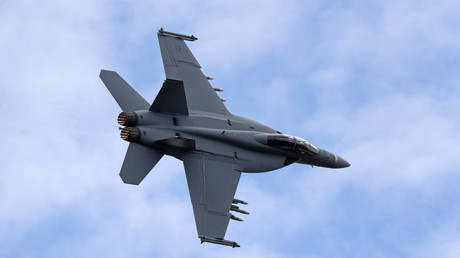 Kramp-Karrenbauer kündigt Kauf von 45 US-Kampfjets an – und sorgt für Streit mit der SPD