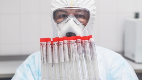 Hirnschaden und ZNS-Affektion: Russisches Gesundheitsministerium warnt vor neuen Corona-Risiken