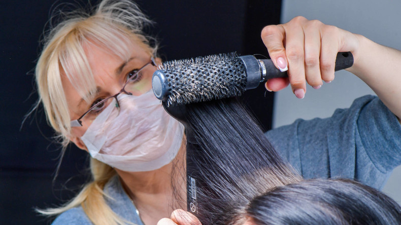 Friseursalons dürfen wieder öffnen – Höhere Preise erwartet