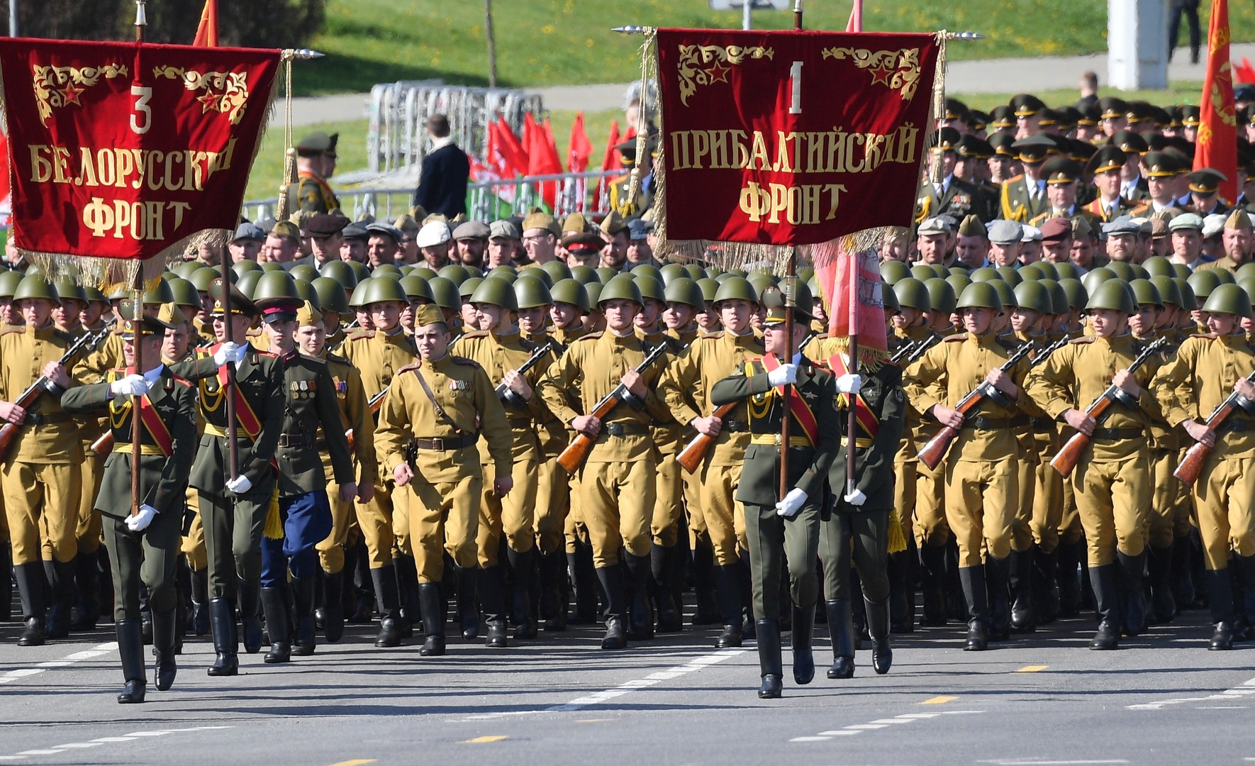 Sieg oder Corona? Nachbetrachtung einer umstrittenen Parade in Weißrussland