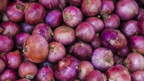 Einfach zum Heulen: Frau rächt sich an Ex-Freund für vergossene Tränen mit einer Tonne Zwiebeln