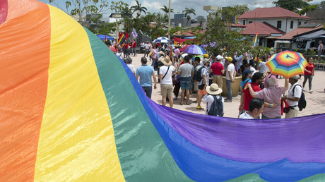 Ehe für alle tritt in Costa Rica in Kraft: Hochzeit zweier Frauen live im Fernsehen