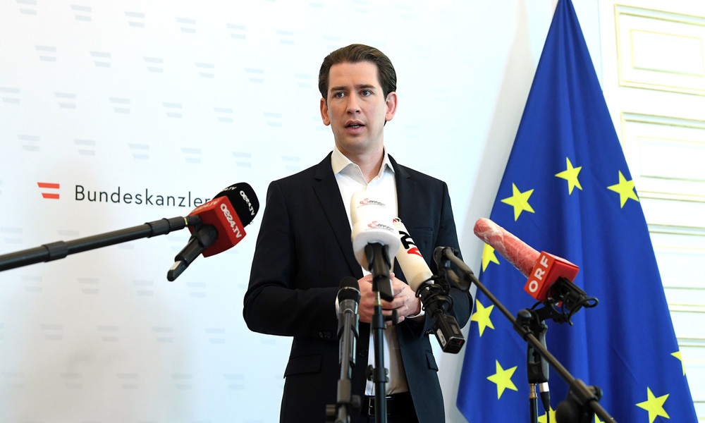 LIVE: Österreichs Regierung gibt Pressekonferenz zur Wiedereinführung der Maskenpflicht