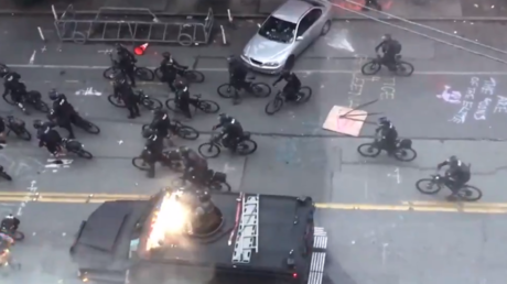 Ende des CHAZ: Großaufgebot der Polizei räumt "autonome Zone Seattle"