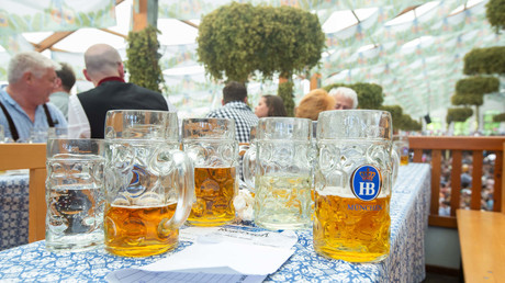 Sexismus im Bierzelt? Stadt in Rheinland-Pfalz will Donaulied bei Volksfesten verbieten