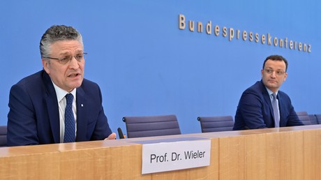 LIVE: Pressekonferenz mit Jens Spahn zu Reisen in den Sommerferien