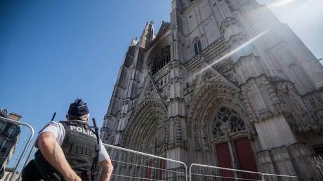 Nach Kathedralen-Brand in Nantes: Tatverdächtiger aus Ruanda in U-Haft
