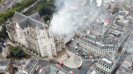 Frust wegen Ausweisung? Ruandischer Kirchenhelfer gesteht Brandstiftung in Kathedrale von Nantes